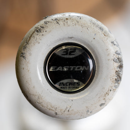 Easton Typhoon YB13TY 32/20 oz (-12) 2 1/4" Baseball Bat