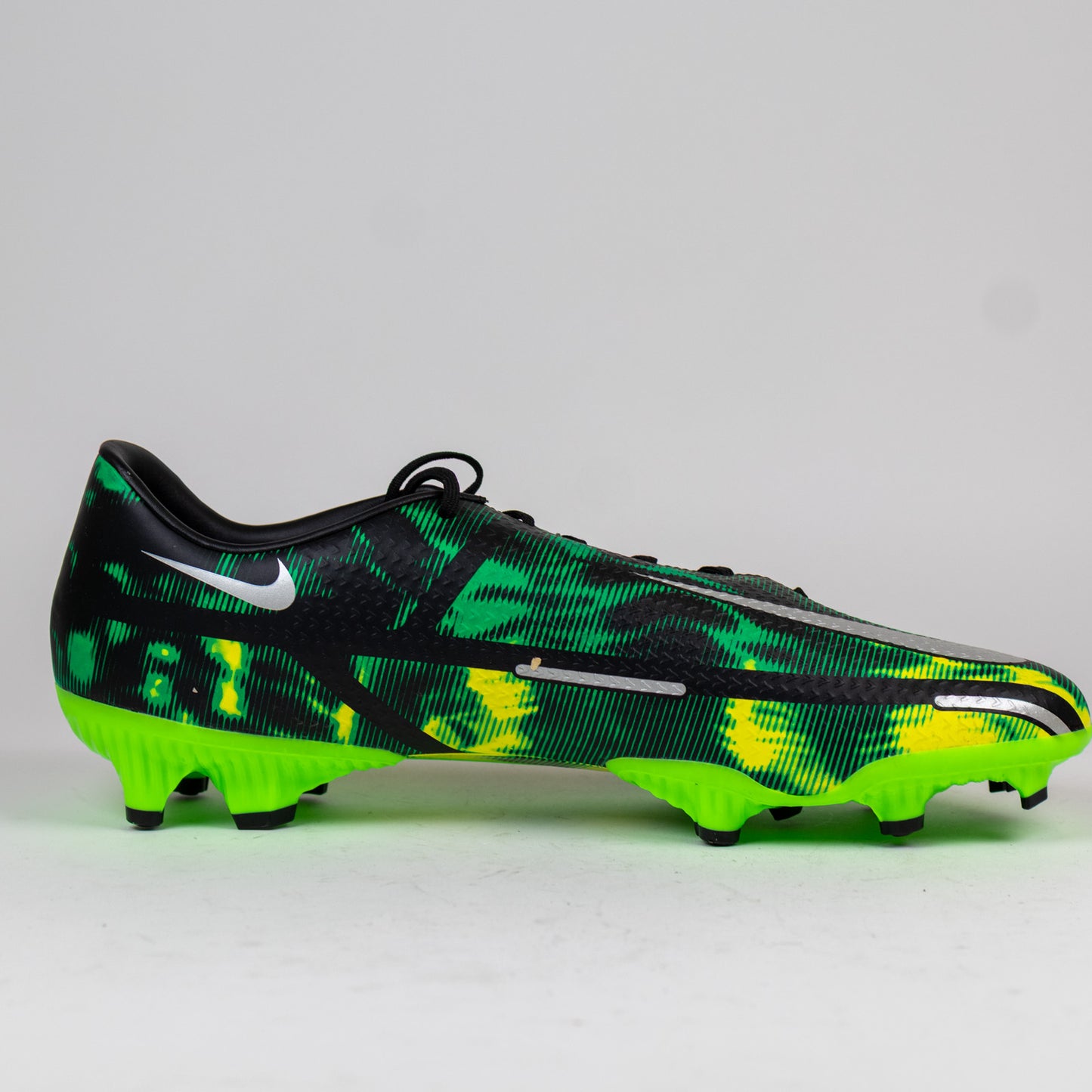 Nike Phantom GT Soccer Cleats Men's Size 13.0 – New Without Box