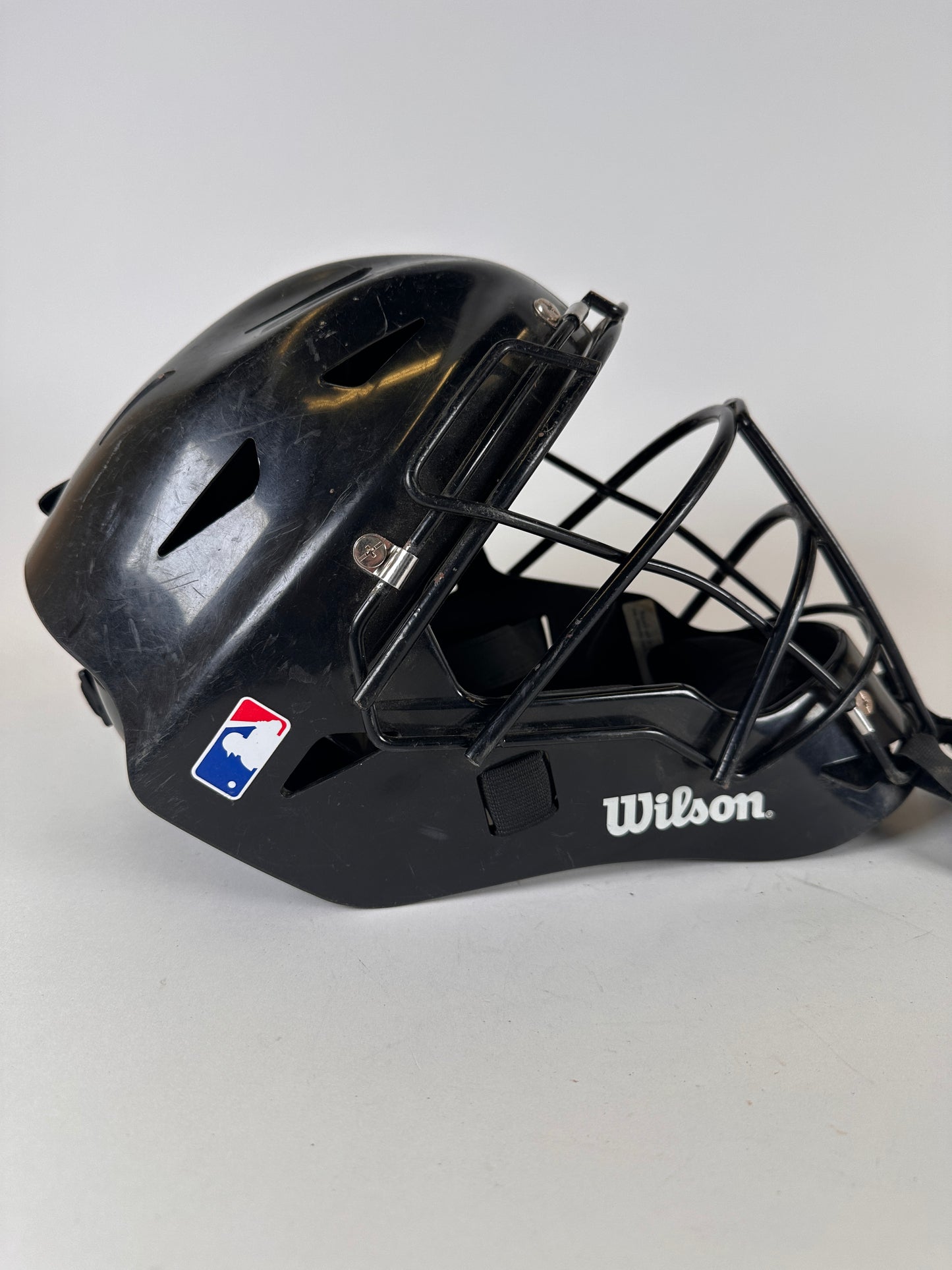 Wilson Prestige 7" to 7 5/8" Senior Catchers Helmet