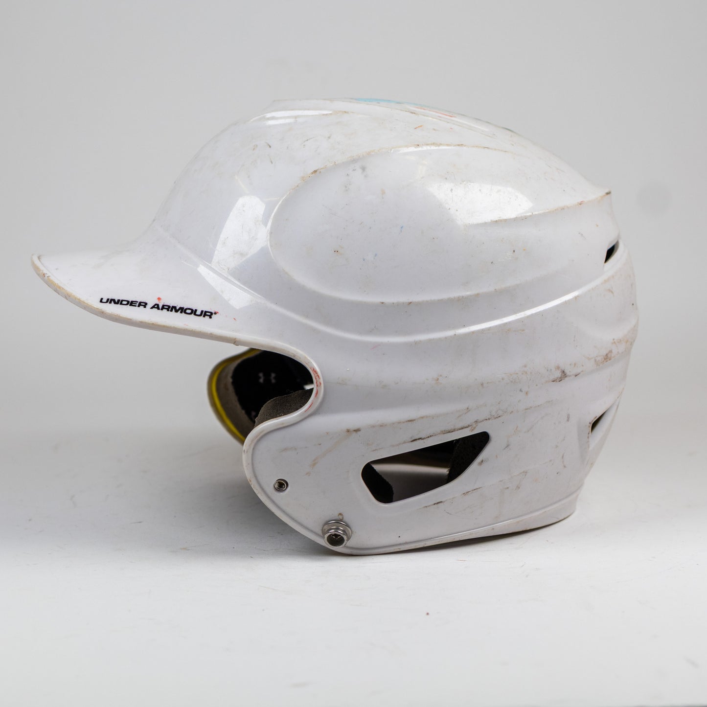 Under Armour UABH110 5 7/8" to 6 3/4" Youth Baseball Batting Helmet