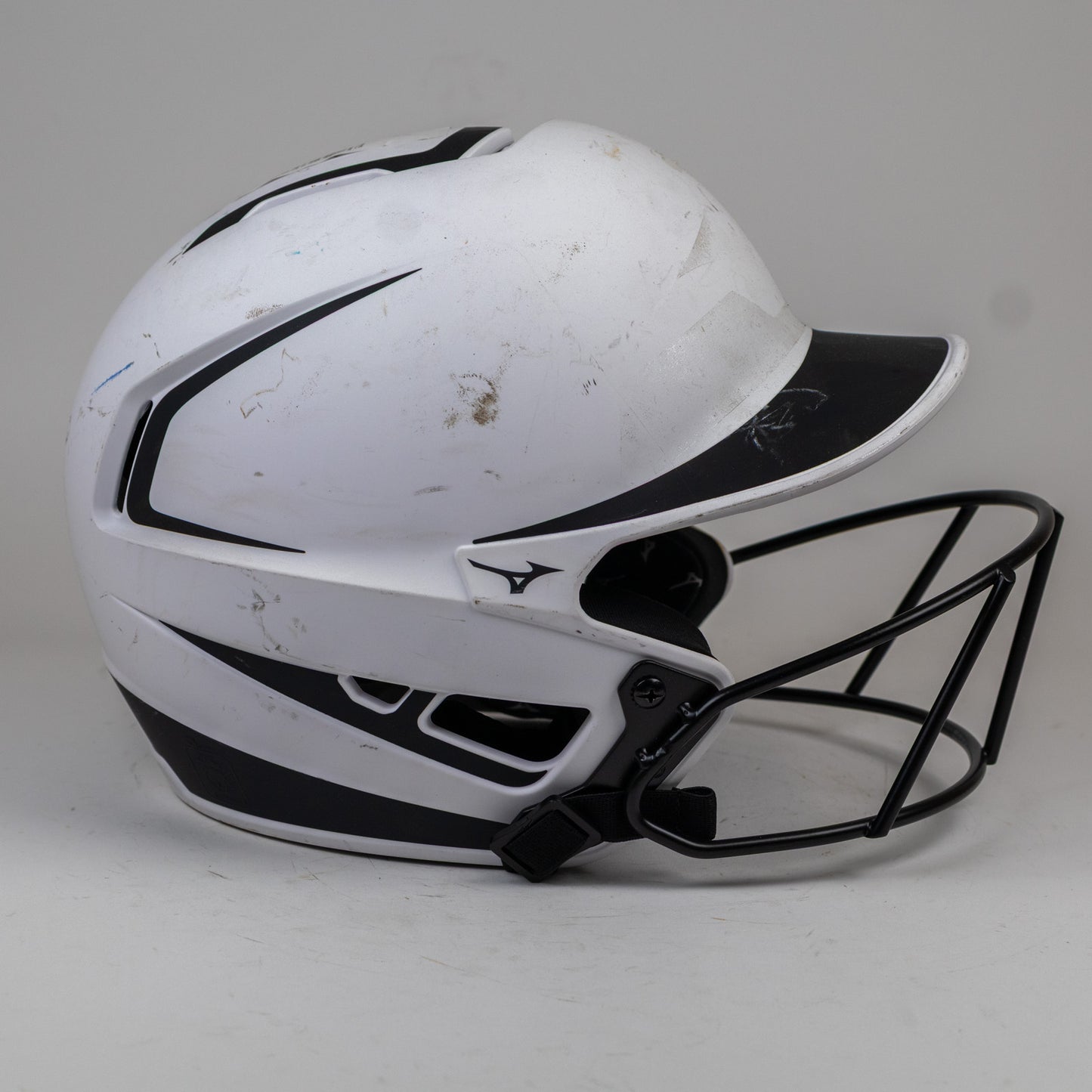 Mizuno F6-BT Softball Batting Helmet, 6 3/4" To 7 3/8"