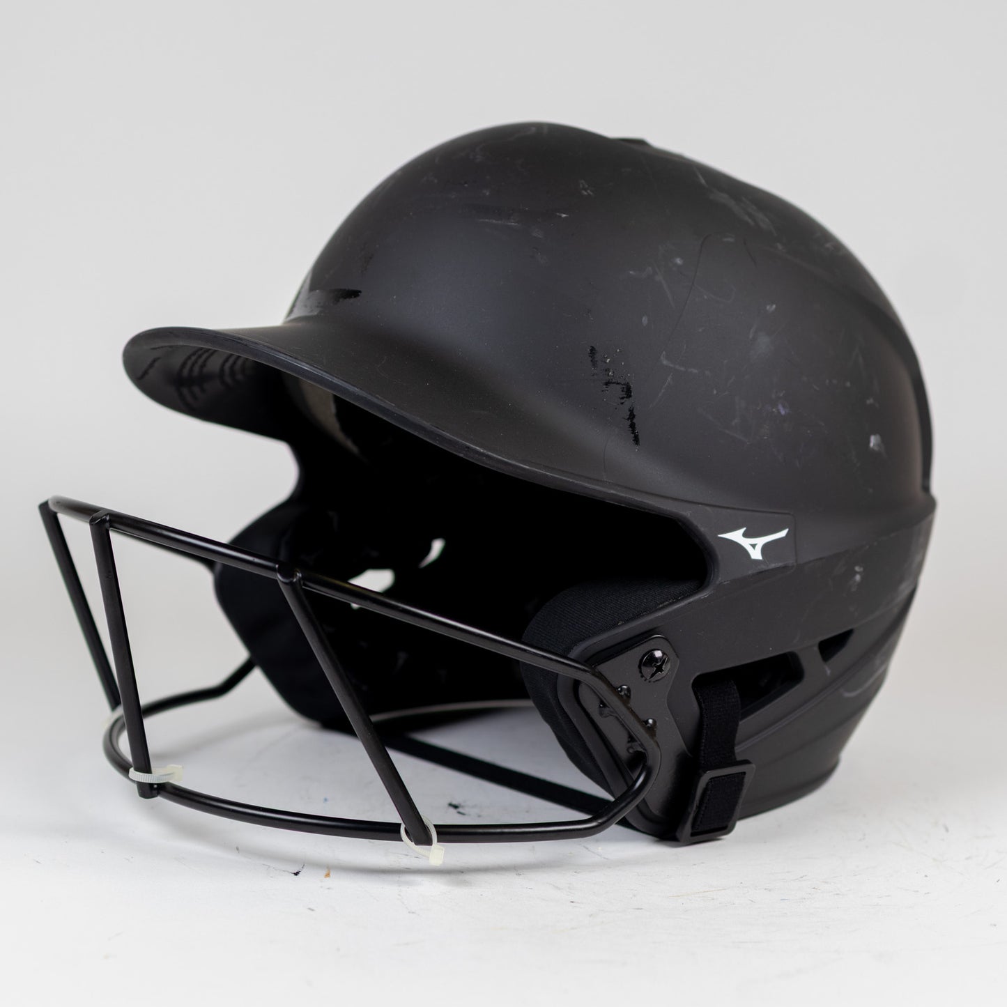 Mizuno F6‑BT 7 3/8"–7 7/8" Softball Batting Helmet