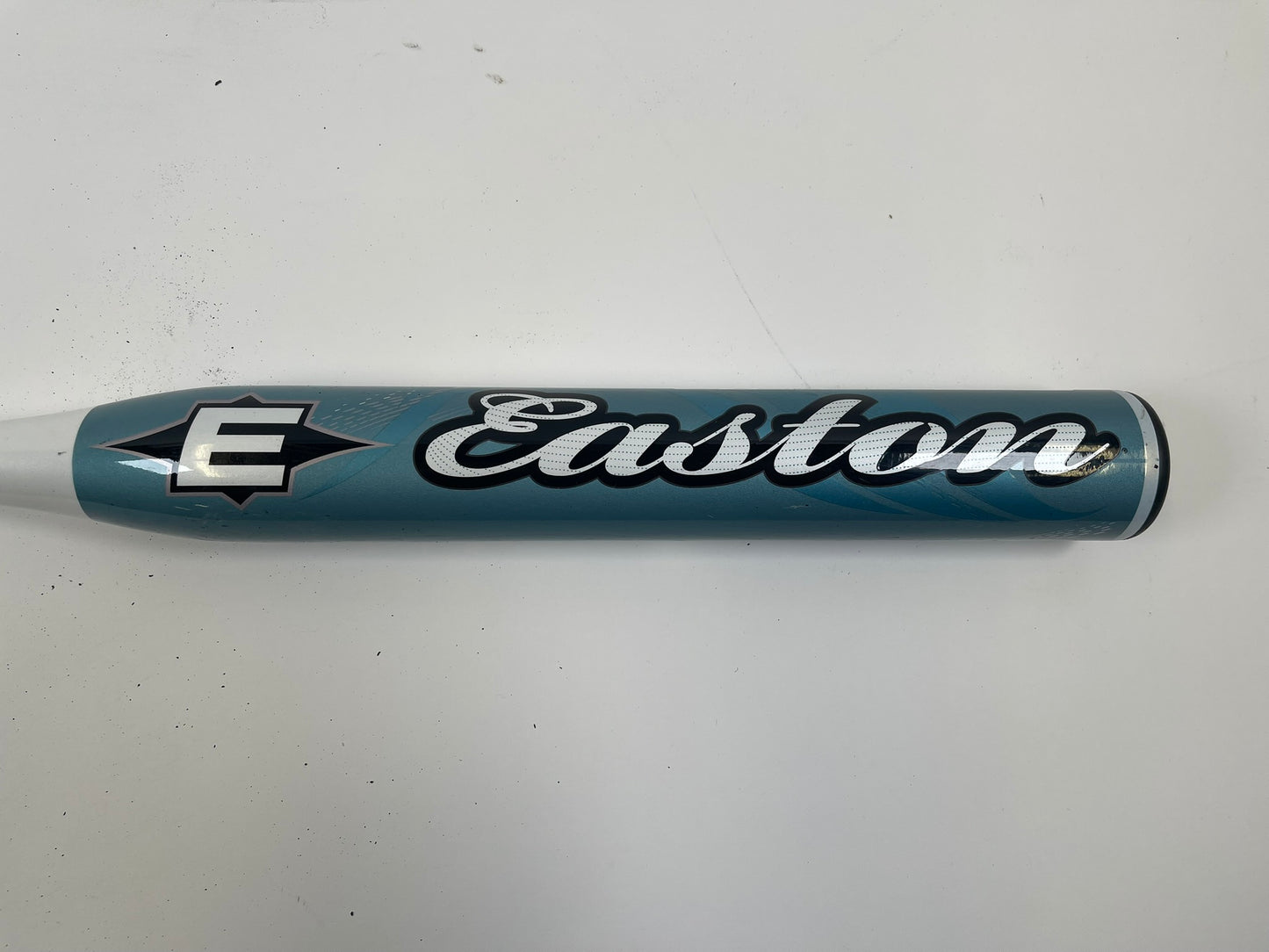 Easton Cyclone 30/21 (-9) 2 1/4" USSSA (1.20 BPF) Fastpitch Softball Bat