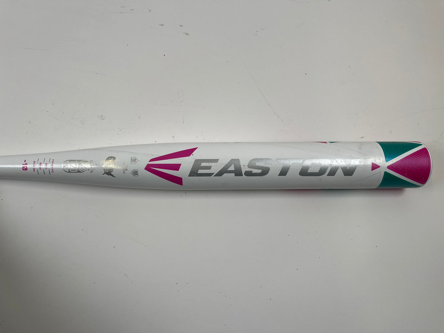 Easton Topaz FP18TPZ 32/22 (-10) 2 1/4" USSSA (1.20 BPF) Fastpitch Softball Bat