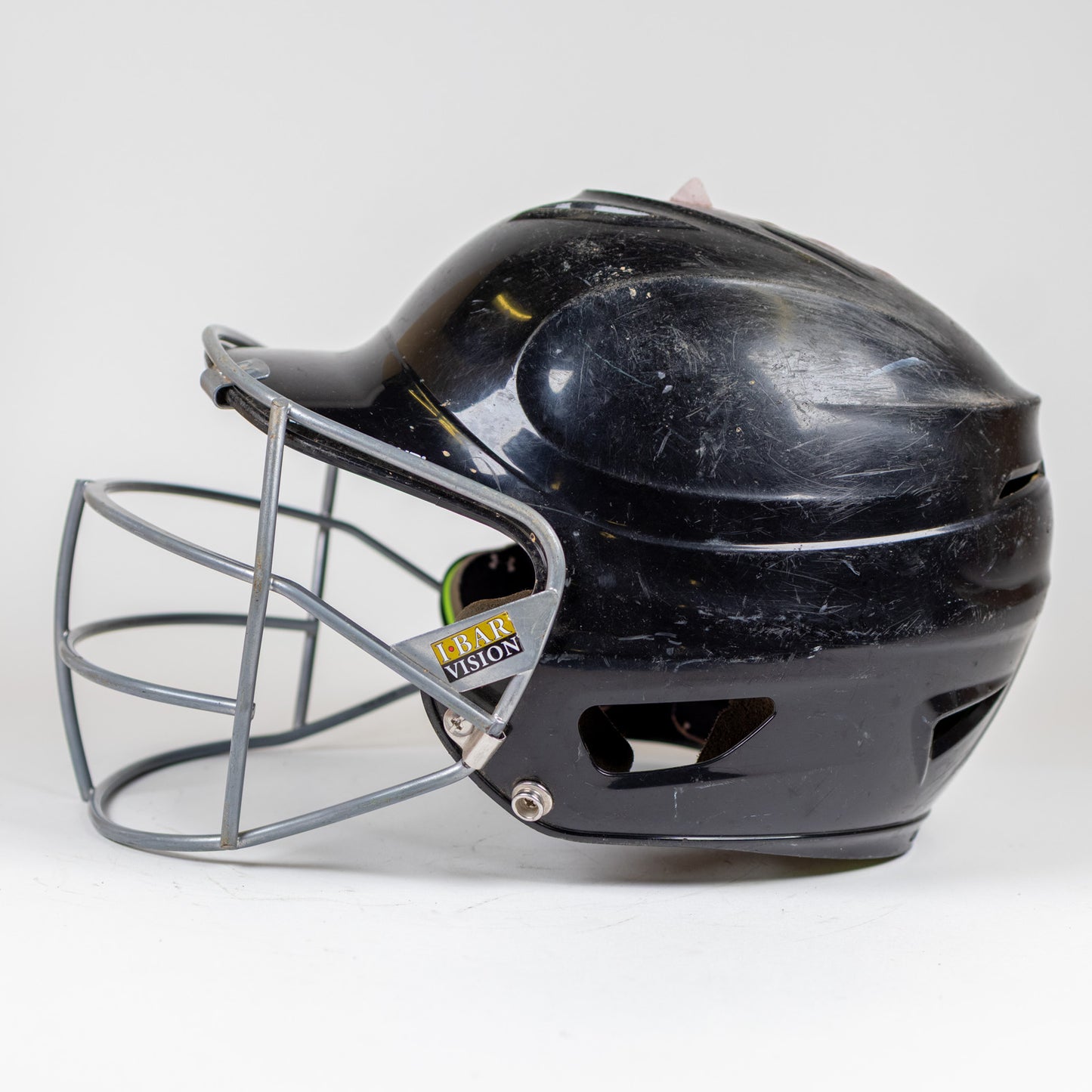 Under Armour UABH110 5 7/8"–6 3/4" Softball Batting Helmet