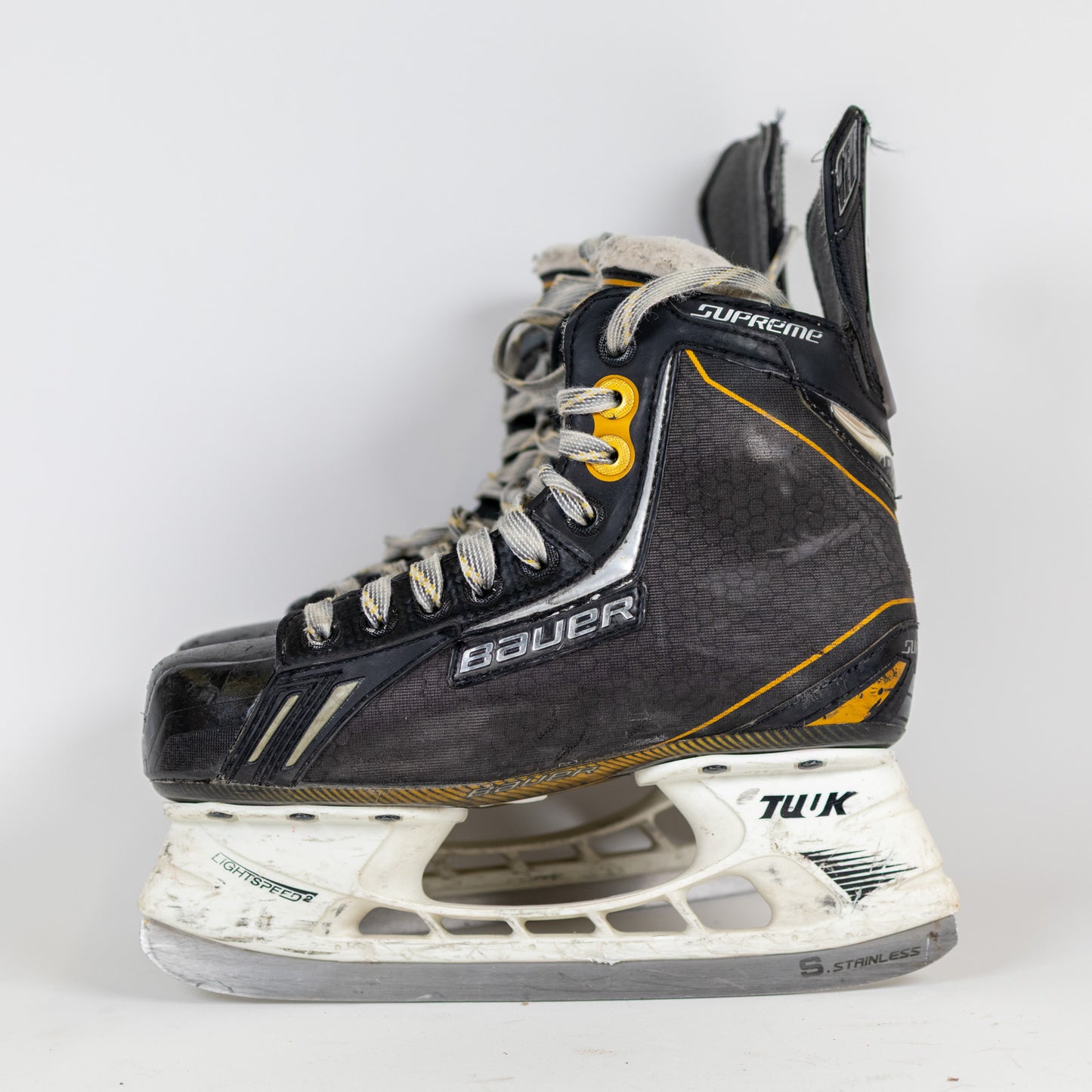Bauer Supreme One.6 Size 3.0D Hockey Skates