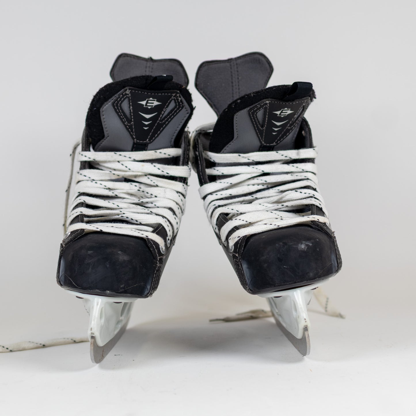 Easton Synergy EQ Size 4.0 Hockey Skates