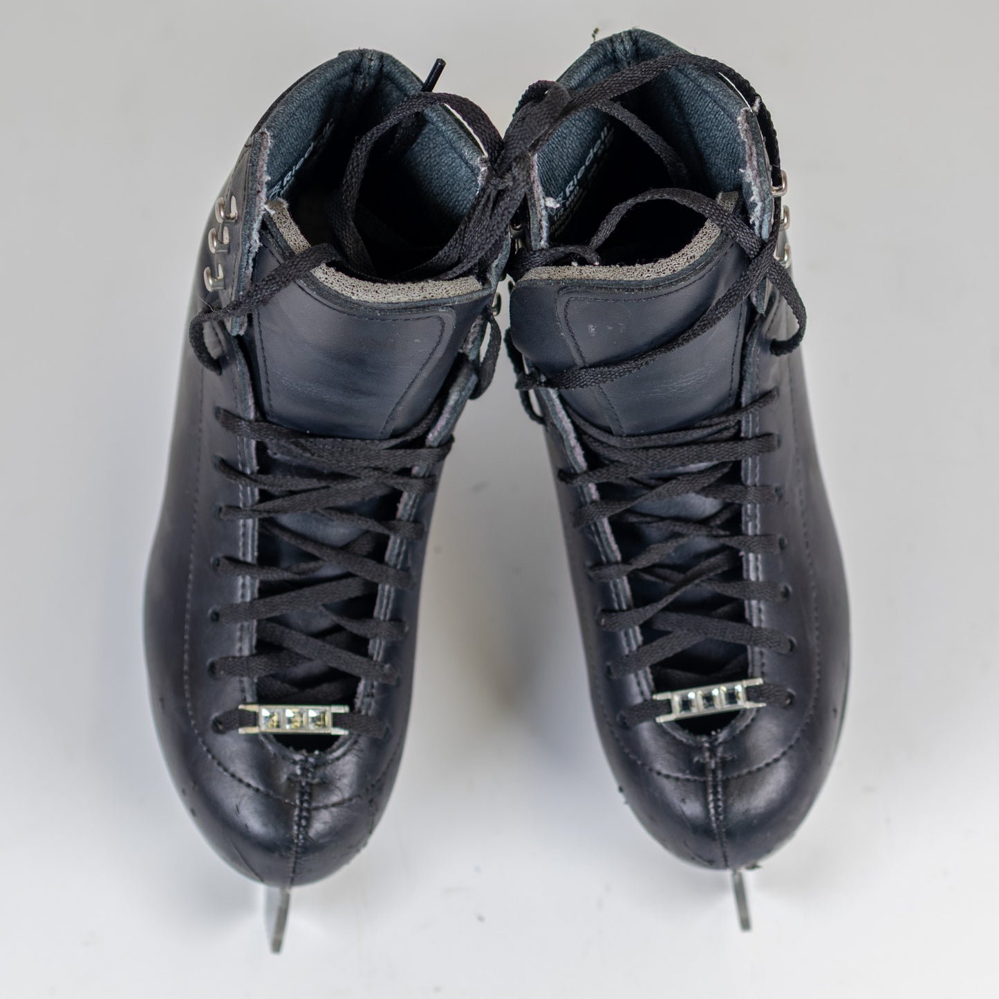Riedell Size 2.5 Ice Skates