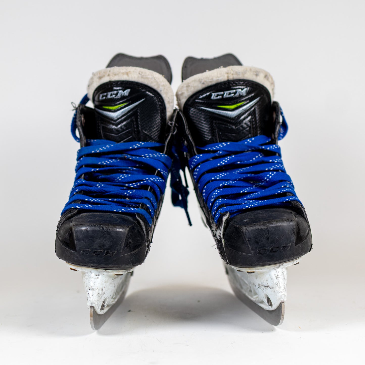 CCM Ribcor 66K Size 3 Hockey Skates