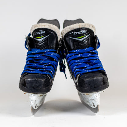CCM Ribcor 66K Size 3 Hockey Skates