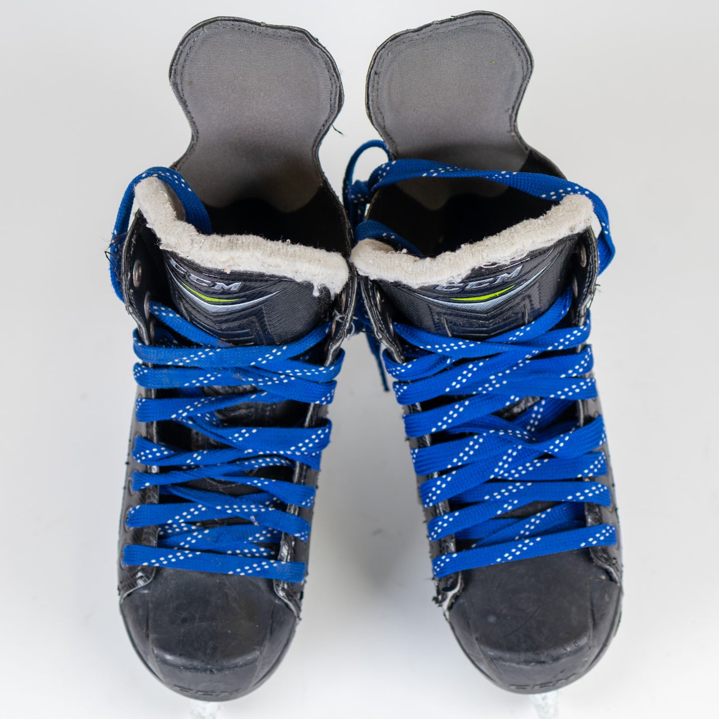 CCM Ribcor 66K Size 3 Hockey Skates
