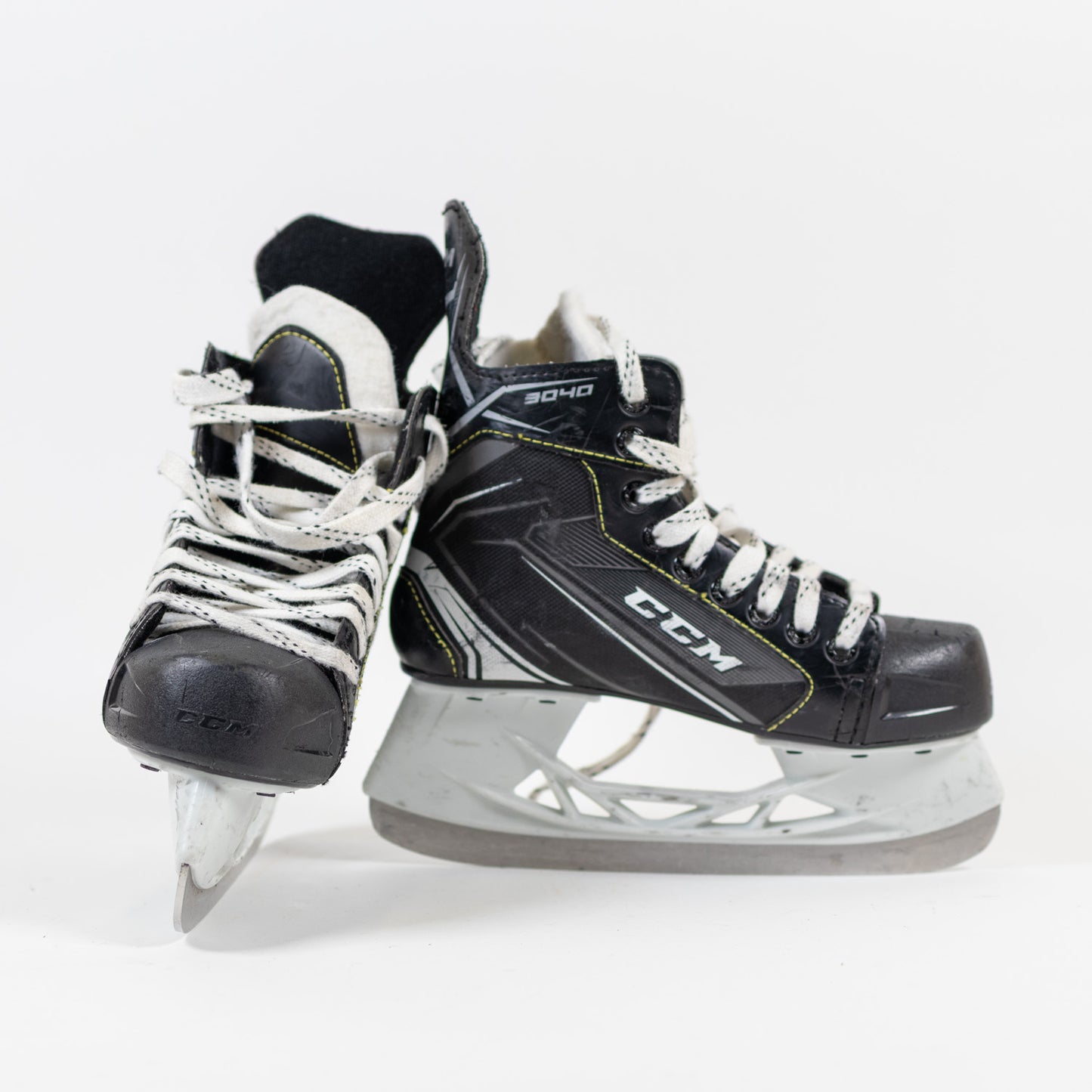 CCM Tacks 9040 Size 3 Hockey Skates