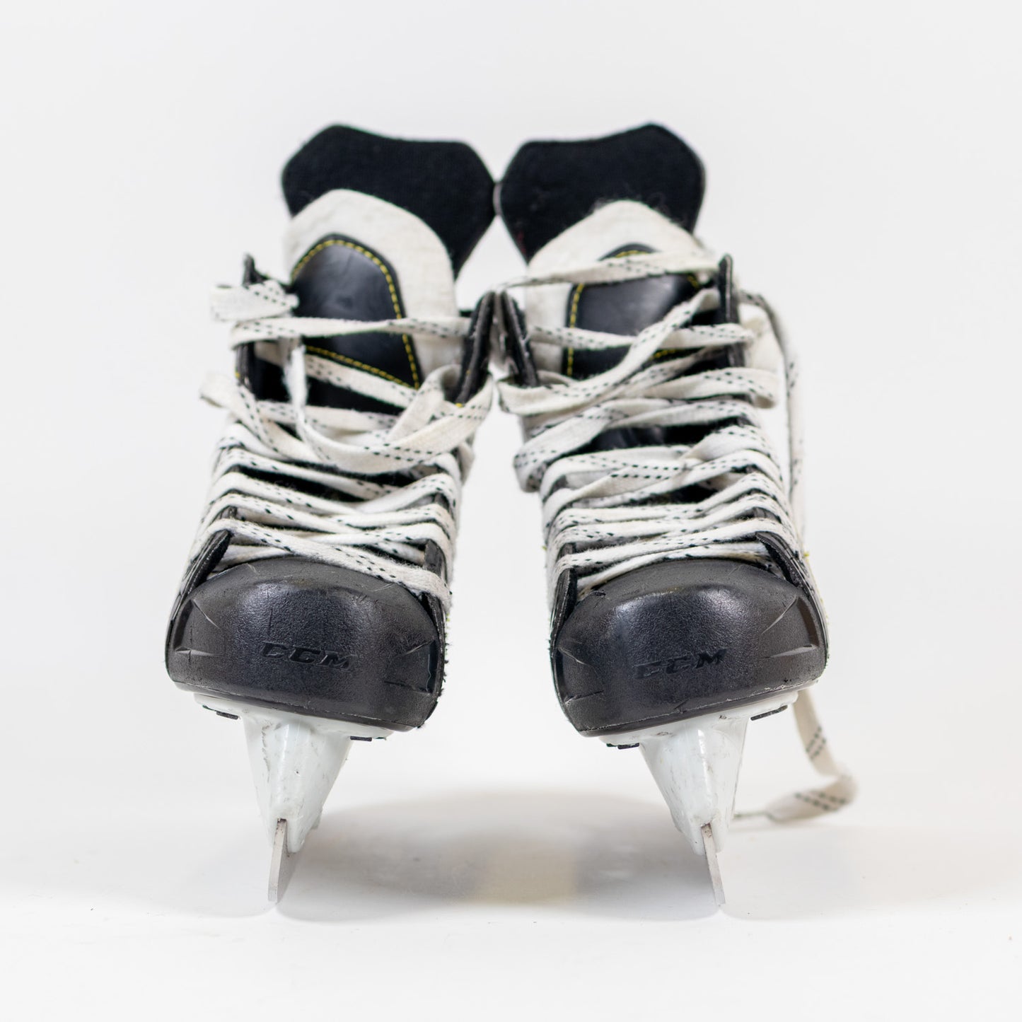 CCM Tacks 9040 Size 3 Hockey Skates