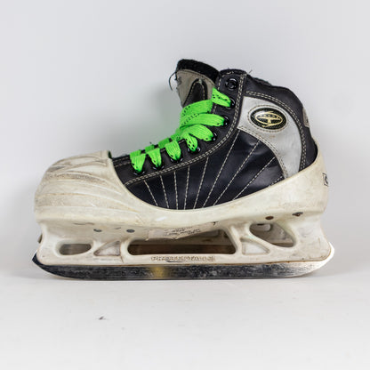 CCM 652 Super Tacks Size 3.0 Hockey Skates