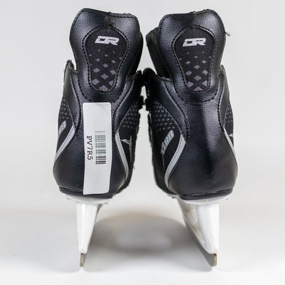 D&R XLR8 Size 11Y Hockey Skates
