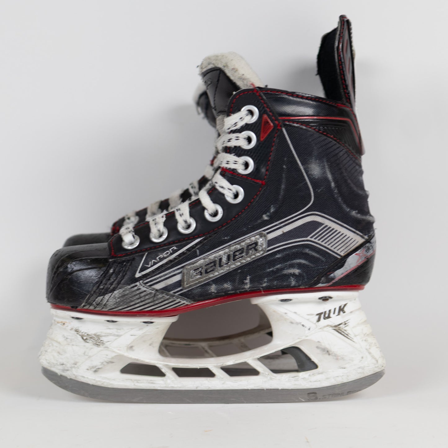 Bauer Vapor X500 Size 2.0 Hockey Skates
