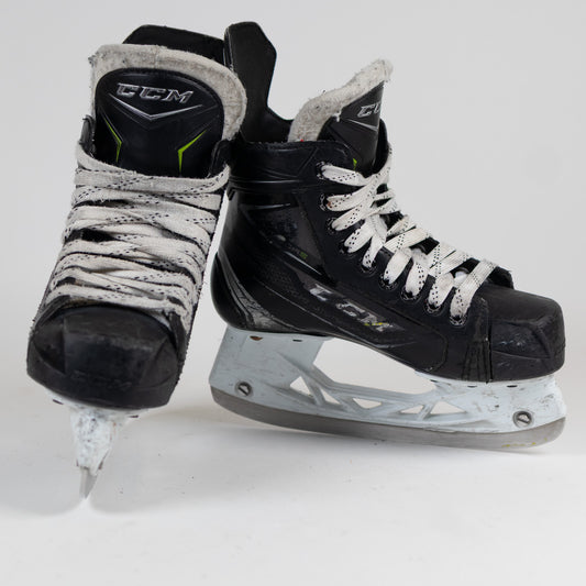 CCM Ribcor 74K Size 2.0D Hockey Skates