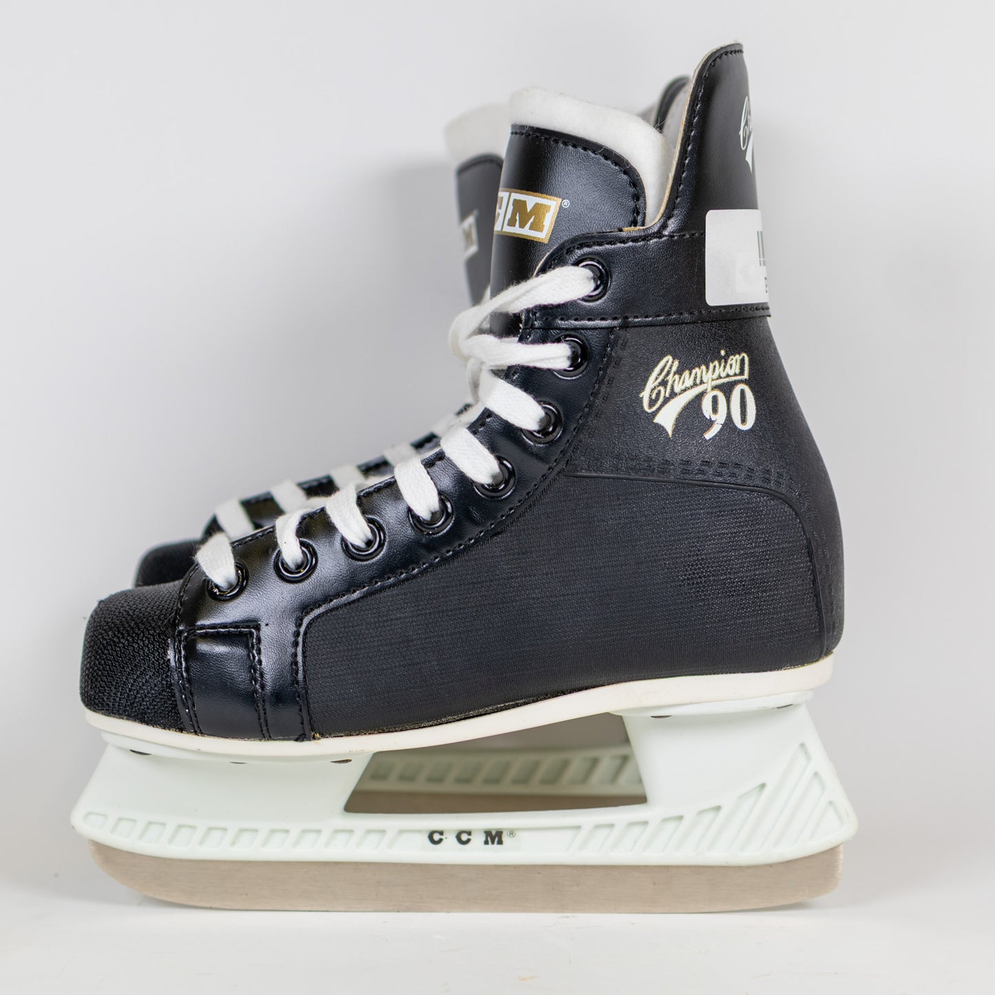 CCM Champion 90 Size 2.0 Hockey Skates