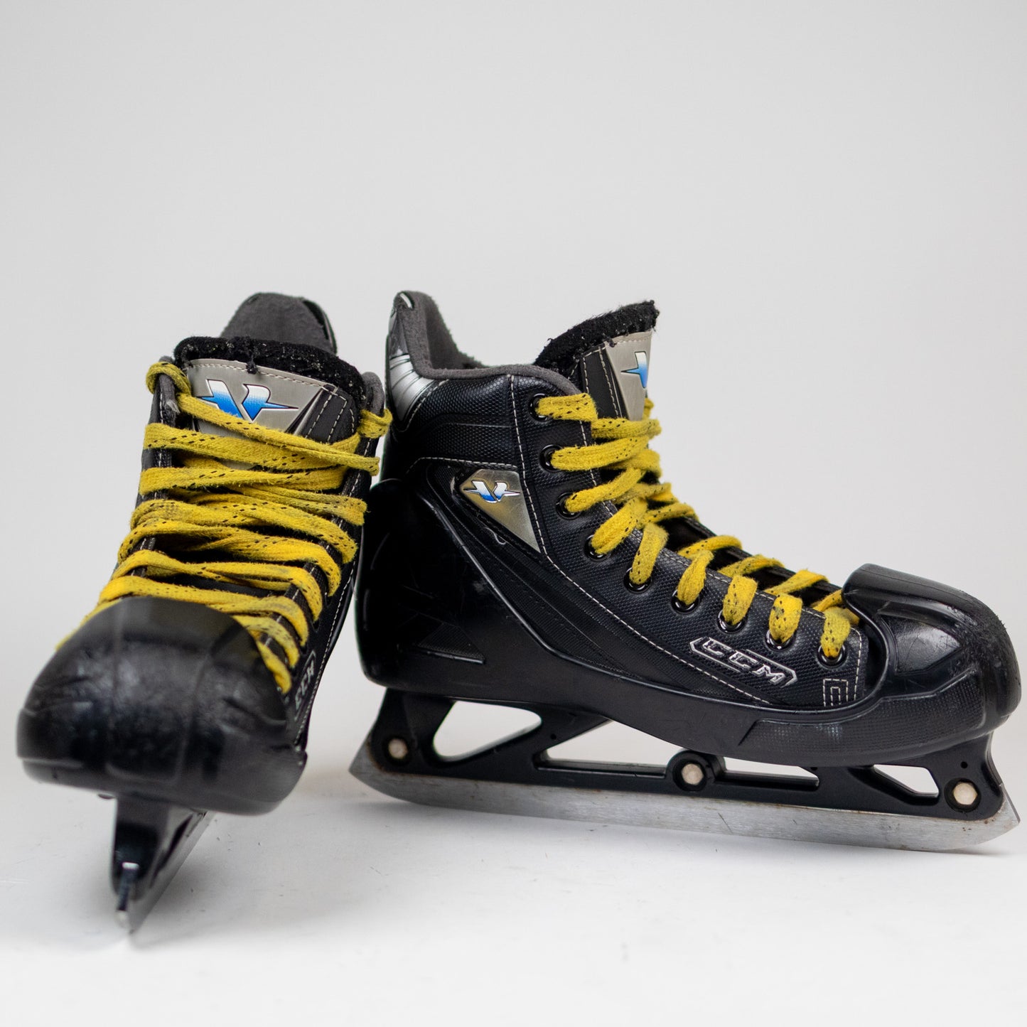 CCM D4 Size 6.5 Hockey Skates