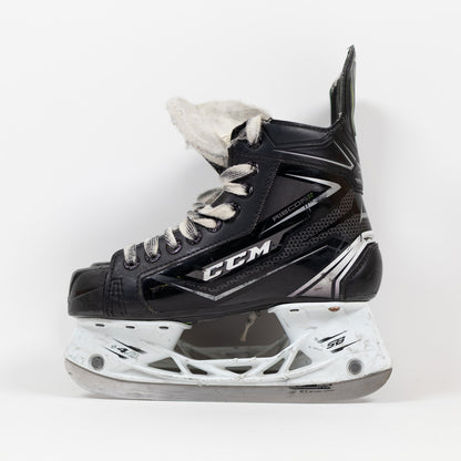 CCM Ribcor 74K Size 3 Hockey Skates