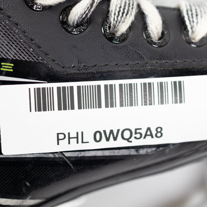 CCM Ribcor 74K Size 3 Hockey Skates