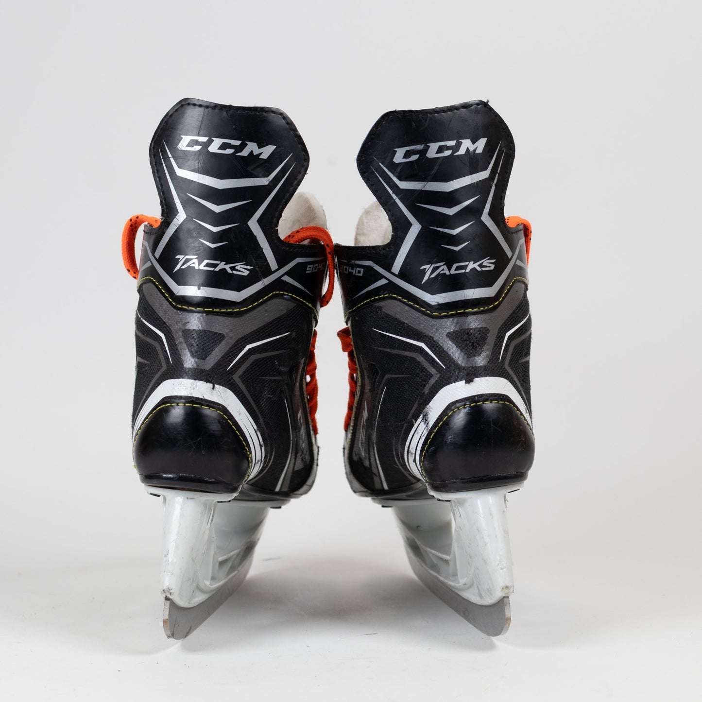 CCM Tacks 9040 Size 3 Hockey Skates