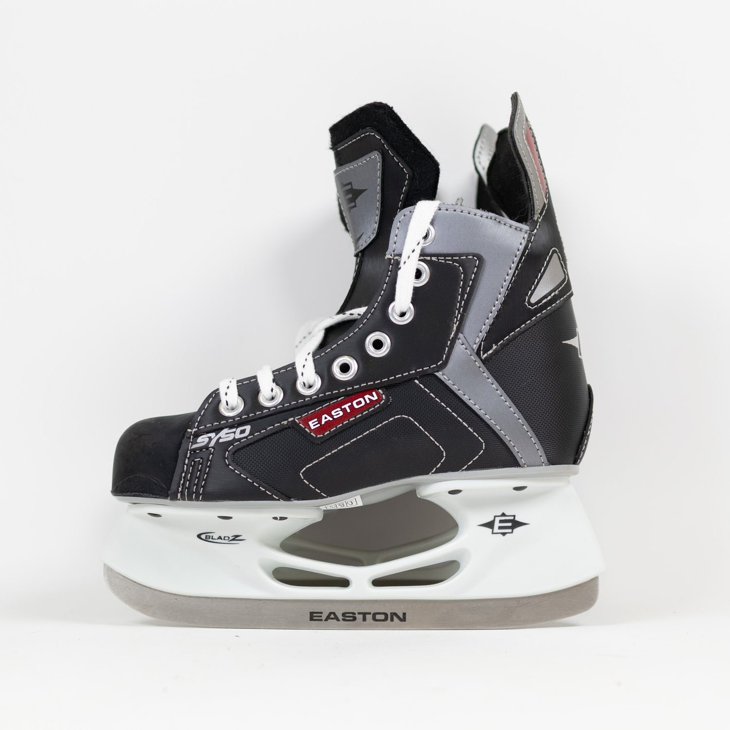 Easton Synergy SY50 Size 2 Hockey Skates