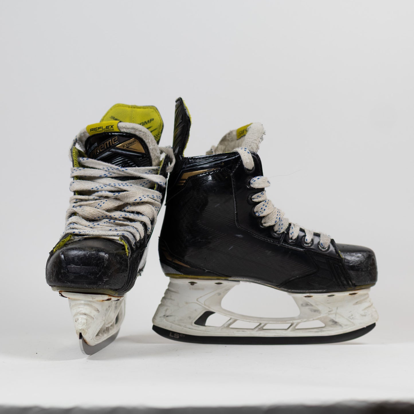 Bauer Supreme Comp Size 3.5 Hockey Skates