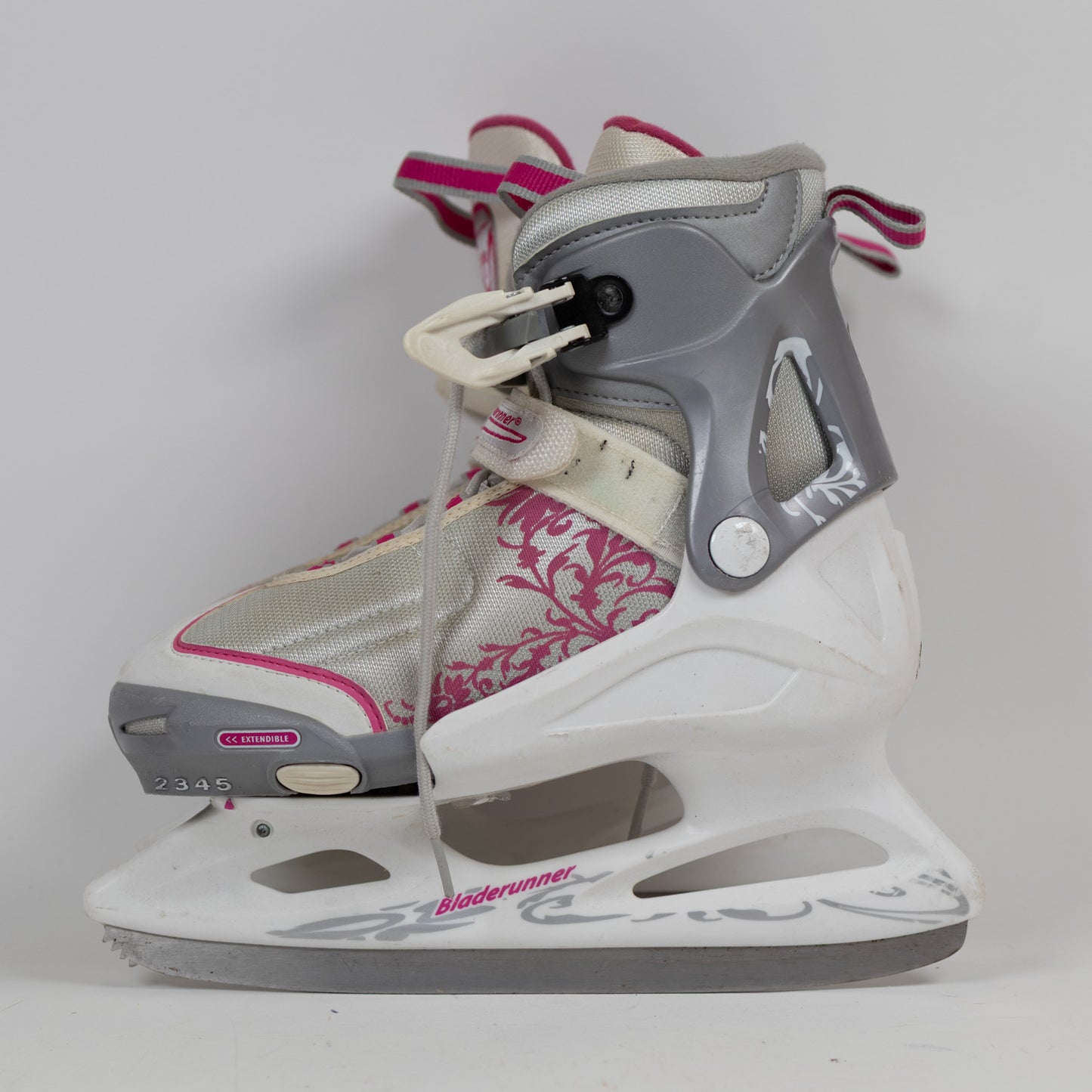Bladerunner Adjustable Size 2-5 Ice Skates
