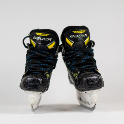 Bauer Supreme Elite Size 1.5 Hockey Skates