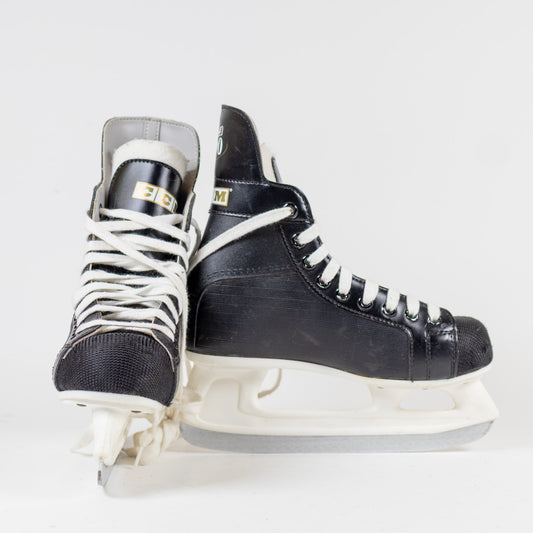Vintage CCM Champion 90 Size 4 Hockey Skates