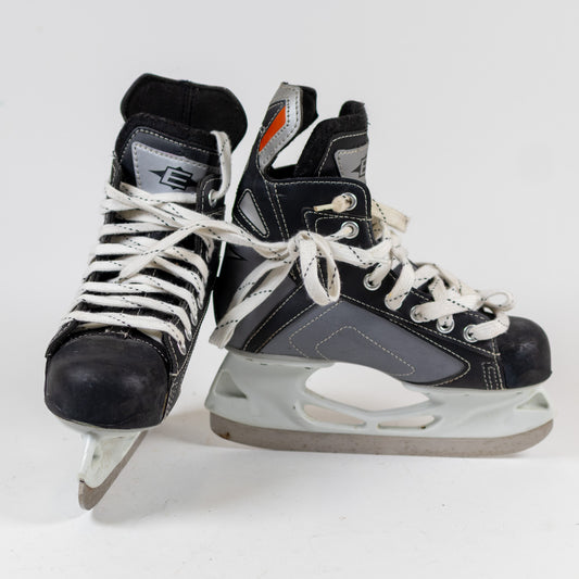 Easton Synergy SY60 Size 2 Hockey Skates