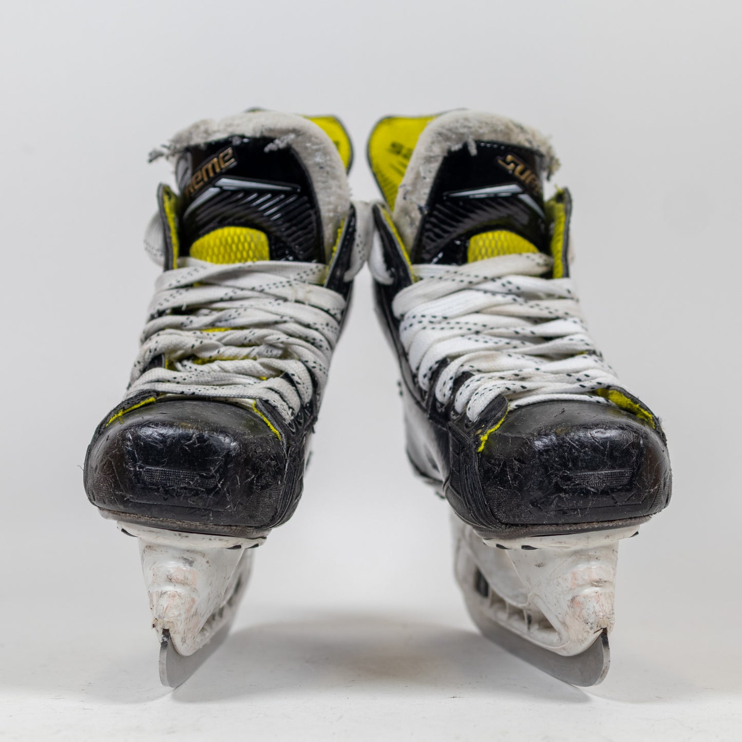 Bauer Supreme S29 Size 2 Hockey Skates