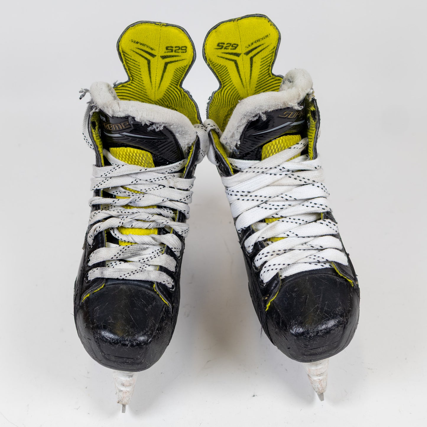 Bauer Supreme S29 Size 2 Hockey Skates