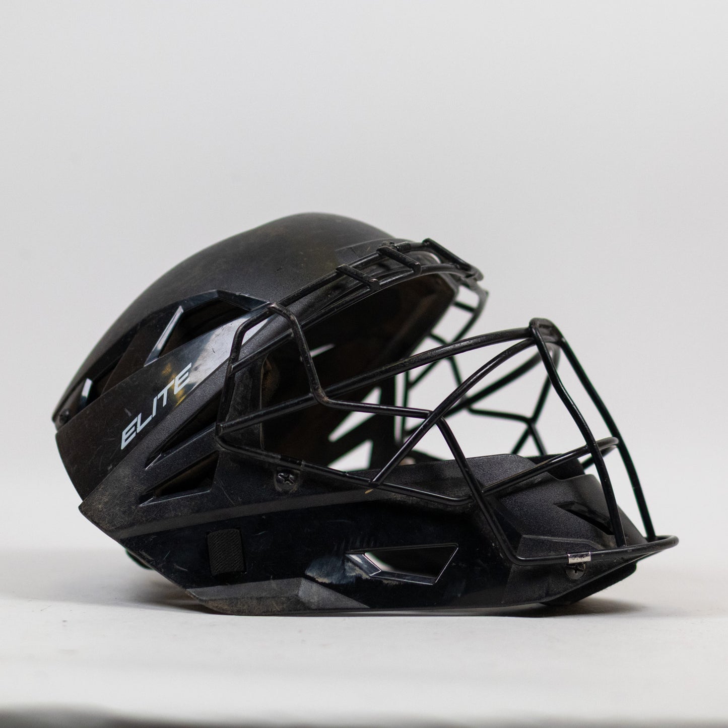 Easton Prowess P2 6 1/2" to 7 1/2" Fastpitch Catchers Helmet