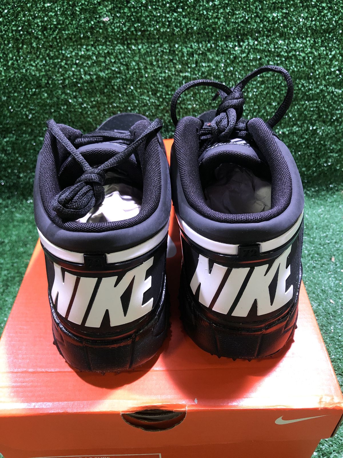 Nike Trainer 1.3 10.0 Size Turf Shoes