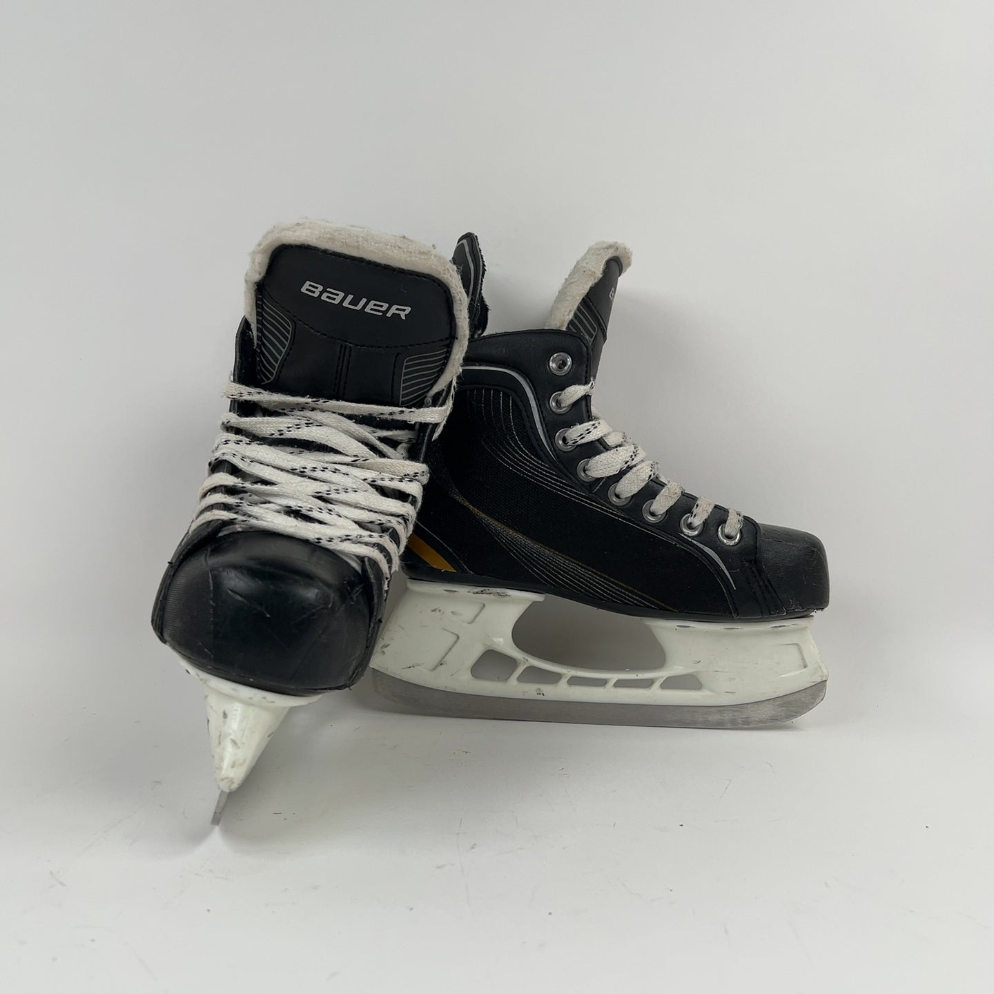 Bauer Supreme One20 Size 2 Hockey Skates