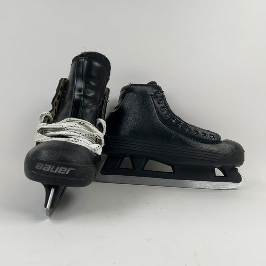Bauer Super Size 8.5 Hockey Skates