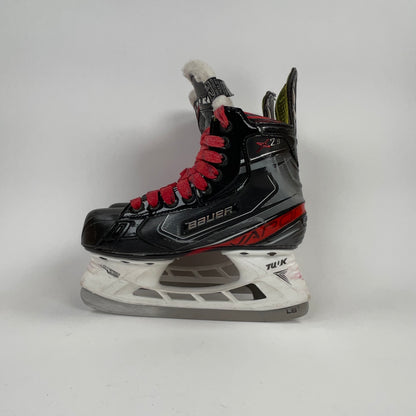 Bauer Vapor X2.9 Size 2.5 Junior Hockey Skates