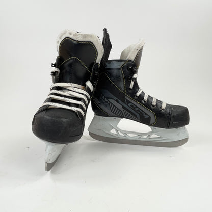 CCM Tacks AS 550 Size 13 Youth Hockey Skates