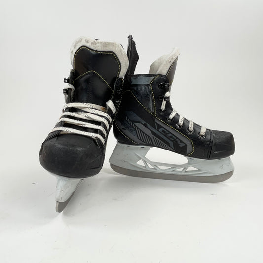 CCM Tacks AS 550 Size 13 Youth Hockey Skates