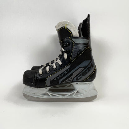 CCM Tacks AS 550 Size 13 Youth Hockey Skates