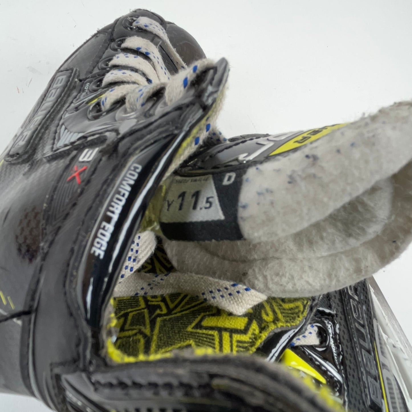 Bauer Vapor 3X Size 11.5 Youth Hockey Skates