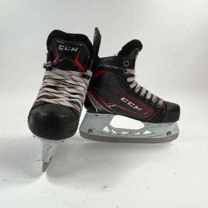 CCM Jetspeed XTRA PRO Size 2 Junior Hockey Skates