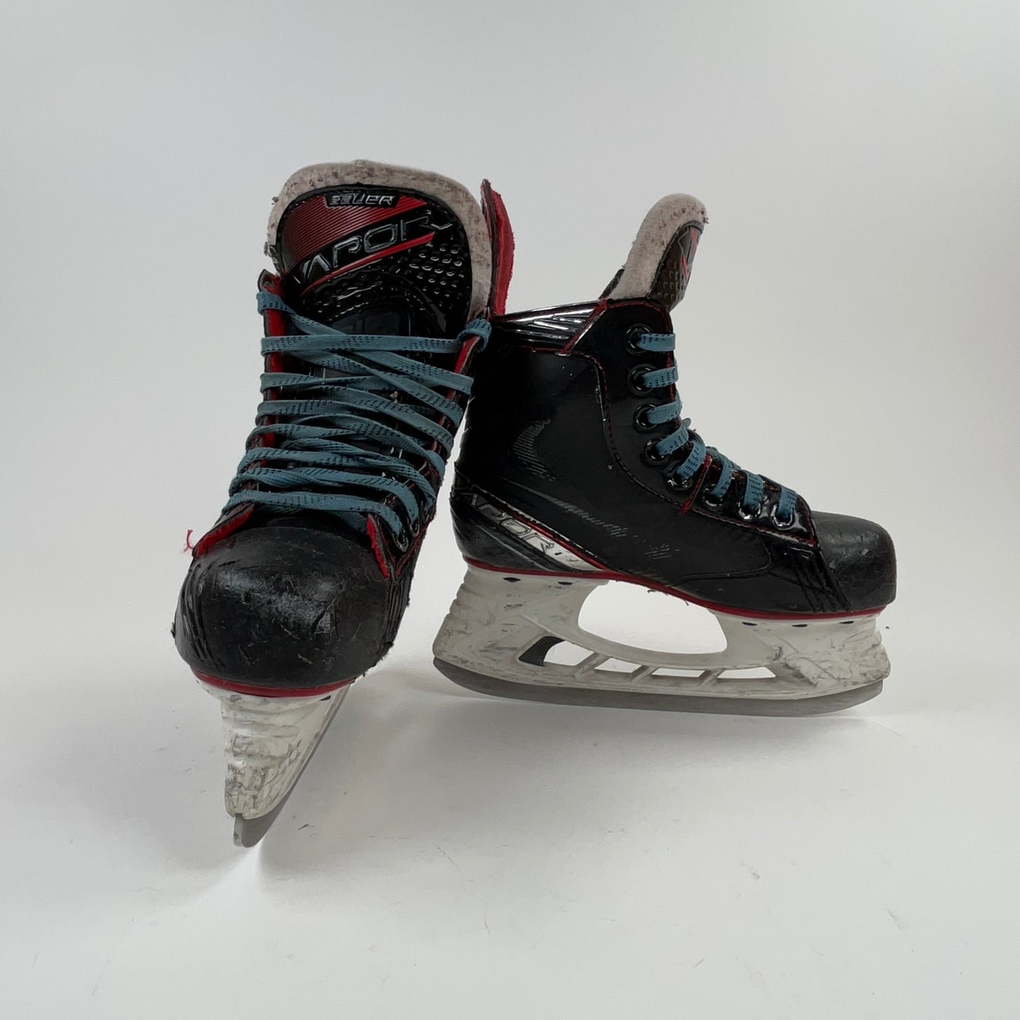 Bauer Vapor X2.7 Size 2 Junior Hockey Skates