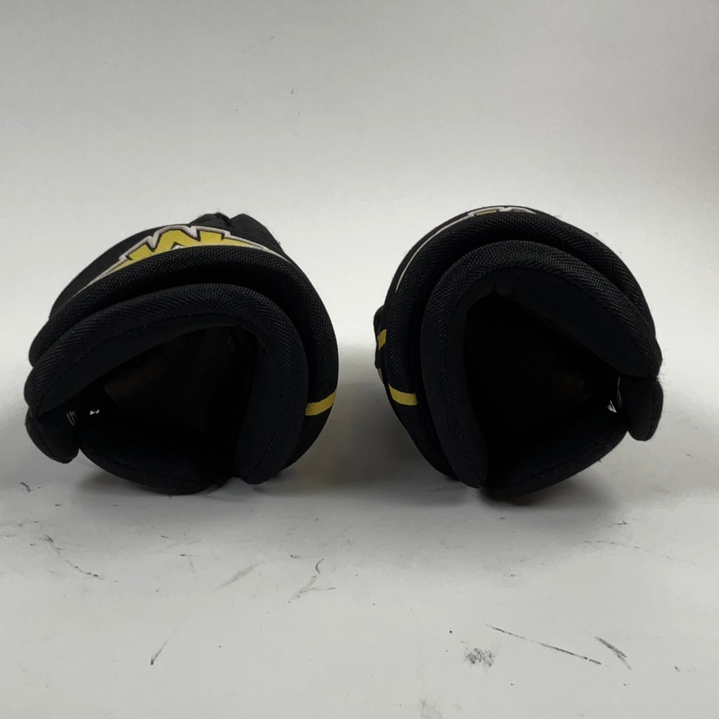 Mission Youth 9" Hockey Gloves
