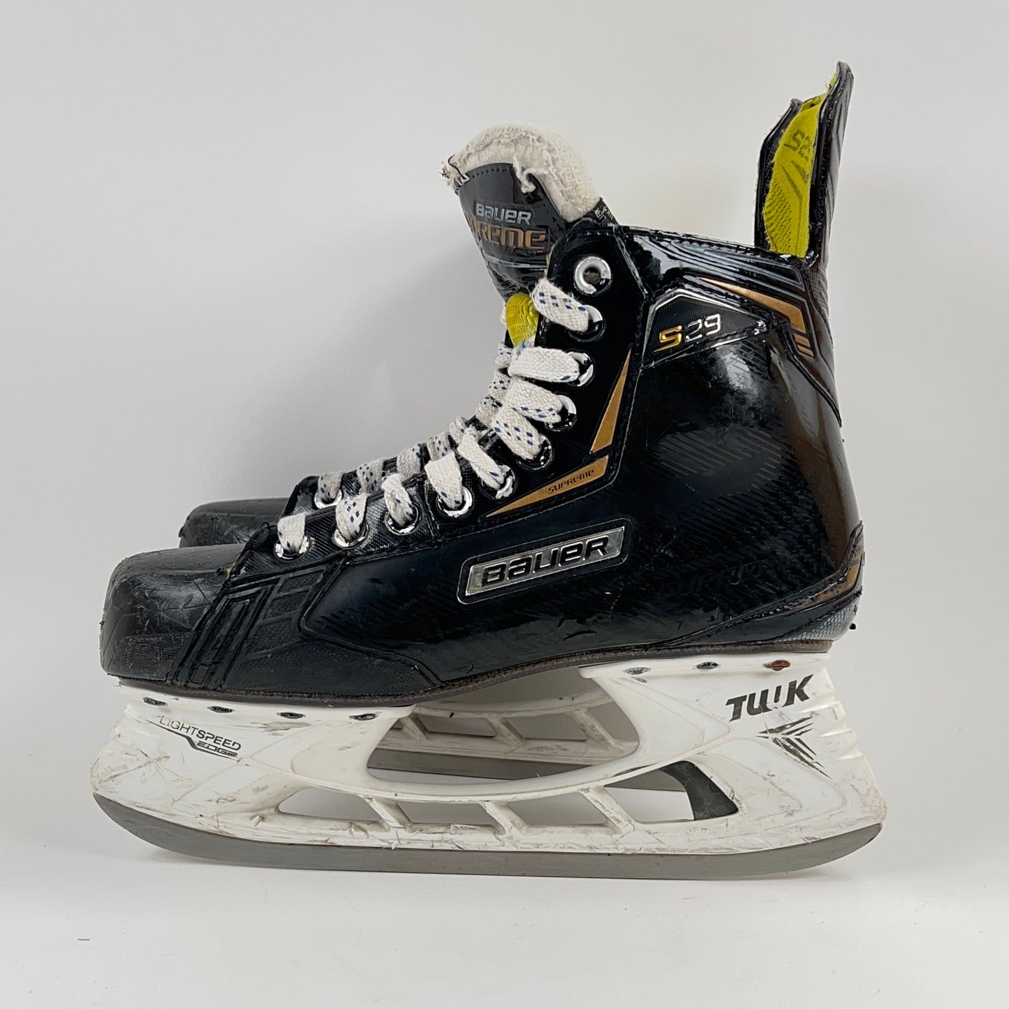Bauer Supreme S29 Size 8 Hockey Skates