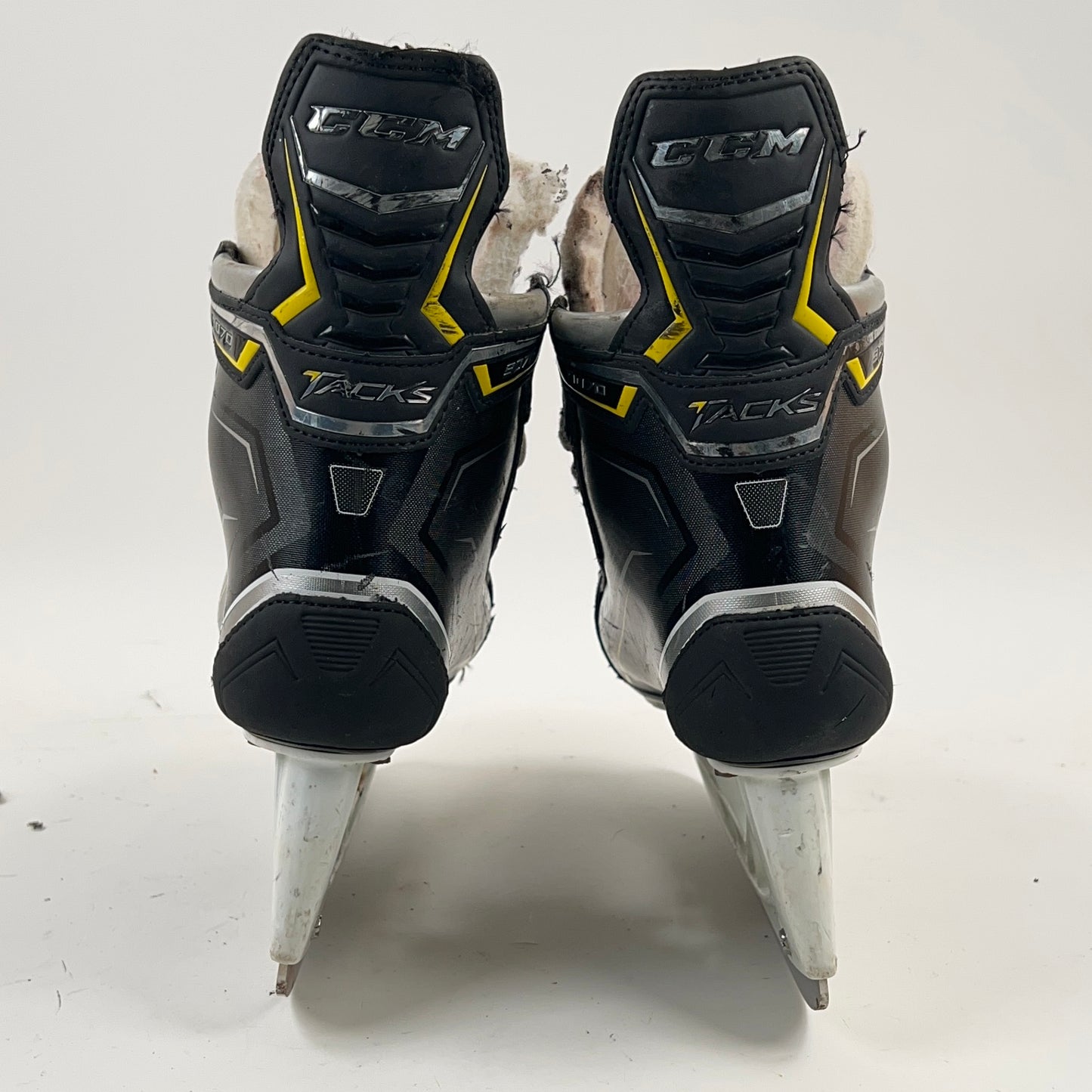 CCM Tacks 9070 Size 8 Hockey Skates