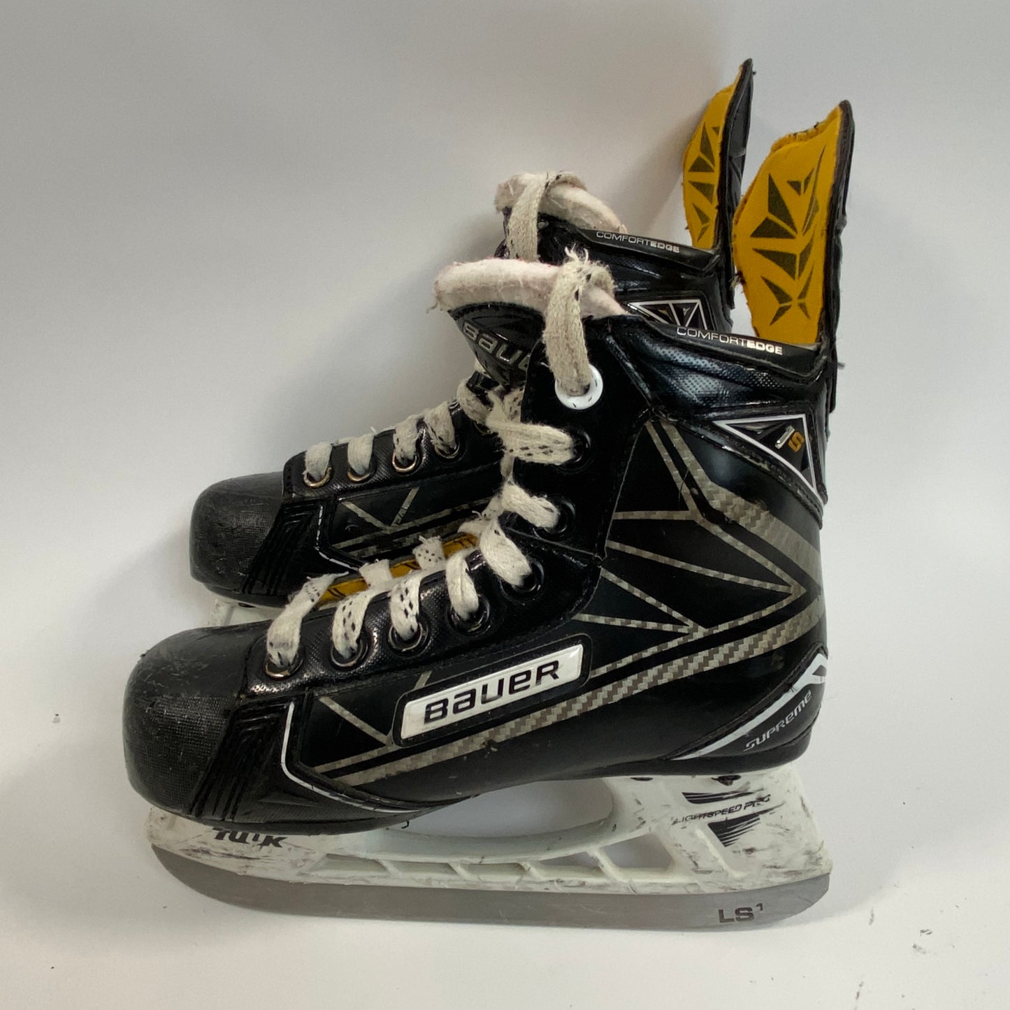 Bauer Supreme 1S Size 12.5Y Youth Hockey Skates