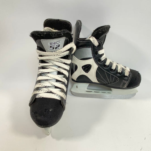 CCM 52 Size 9Y Youth Hockey Skates